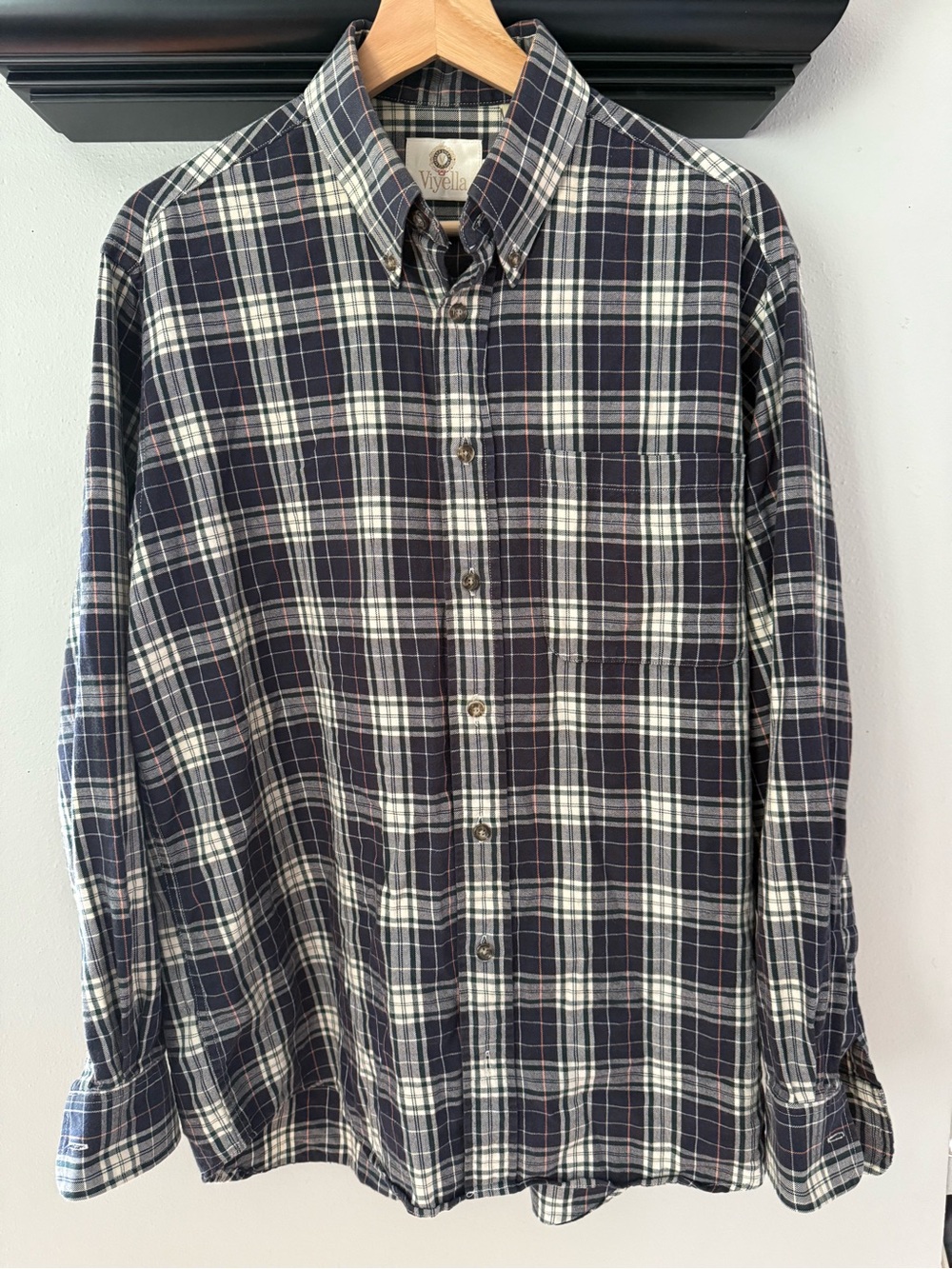 Viyella Men's Navy and White Plaid Button-Down Shirt